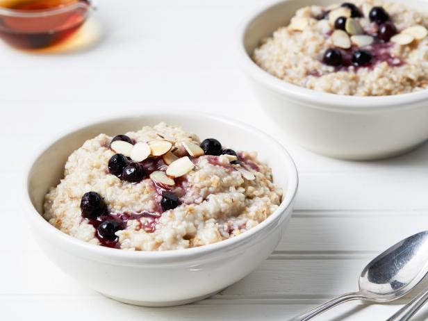 Blueberry-Almond Steel-Cut Oatmeal image