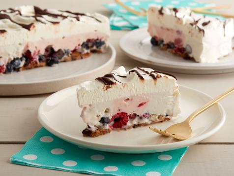 Berries and Cream Ice Cream Cake with Chocolate Chip Cookies