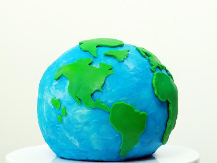 Earth / Globe Cake - YouTube