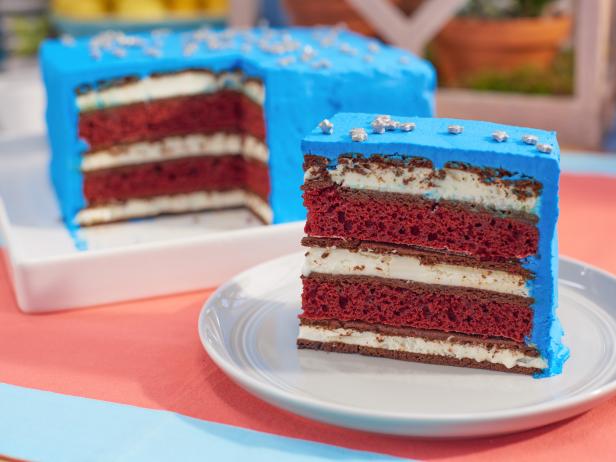Jeff Mauro makes a Red, White, and Blue Ice Cream Sandwich Cake with Jason Smith, as seen on The Kitchen, Season 17.