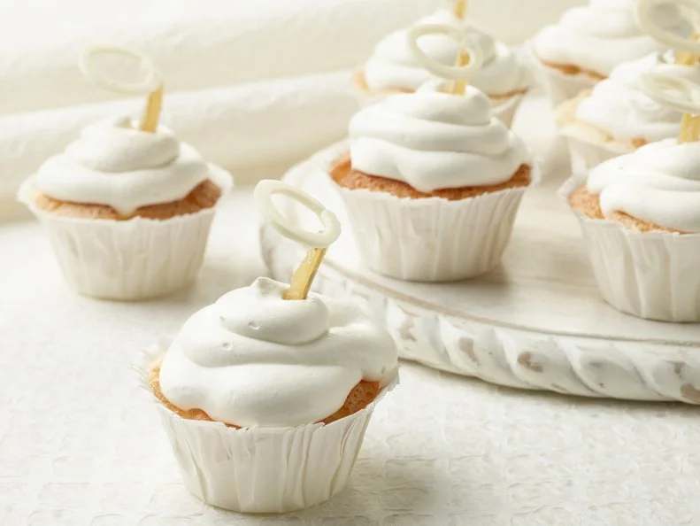 Chef Name: Food Network KitchenFull Recipe Name: Angel's Food CupcakesTalent Recipe: FNK Recipe: Food Networks Kitchenâ  s Angel's Food Cupcakes, as seen on Foodnetwork.comProject: Foodnetwork.com, FN Essentials/Weeknights/Fall/HolidaysShow Name: Food Network / Cooking Channel: Food Network