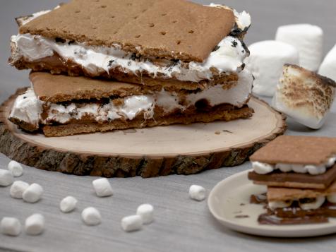 Giant S'more for a Crowd