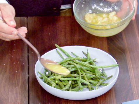Katie's Roasted Garlic Vinaigrette