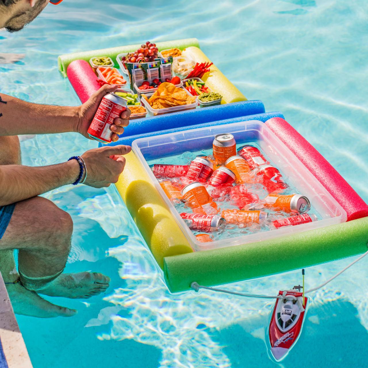 11 Secrets to Hosting a Great Pool Party