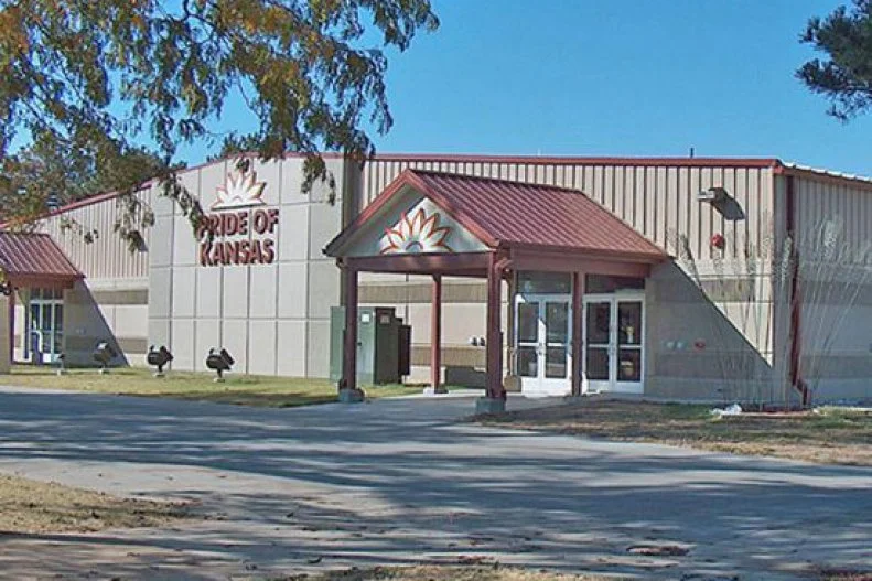 Every September, people from across the Sunflower State travel to Hutchinson, or Hutch as it’s locally known, to attend the Kansas State Fair. For a taste of best-in-show local food, head to the Kansas Kitchen & Bakery serving breakfast and lunch in the Pride of Kansas Building. Operated by the crew from local restaurant Wheatfield Bakery, this sit-down cafe has been a fair fixture for more than 20 years. Crowd favorites include cinnamon rolls, biscuits and gravy, and roast beef sandwiches, but if it’s a taste of Kansas’ culinary heritage you’re after, opt for the bierock. First introduced to the state by German and Eastern European immigrants, this baked meat pie comes crammed with savory fillings enveloped in a golden dough. At Kansas Kitchen, they stick close to tradition by stuffing the same sweet dough used for their cinnamon rolls with a mix of ground beef, cabbage, onions and carrots, but veer slightly from the standard by adding grated cheddar cheese before folding and sealing the dough. Other non-conventional additions include the option of nacho cheese on the side or a ladleful of gravy on top.