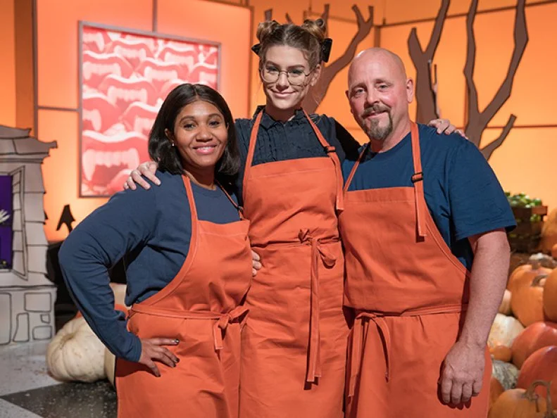 Contestants with Zesty Zombies, Lenny Calvin, Kimberly Hall and Shelby Bower, as seen on Halloween Wars, Season 8.
