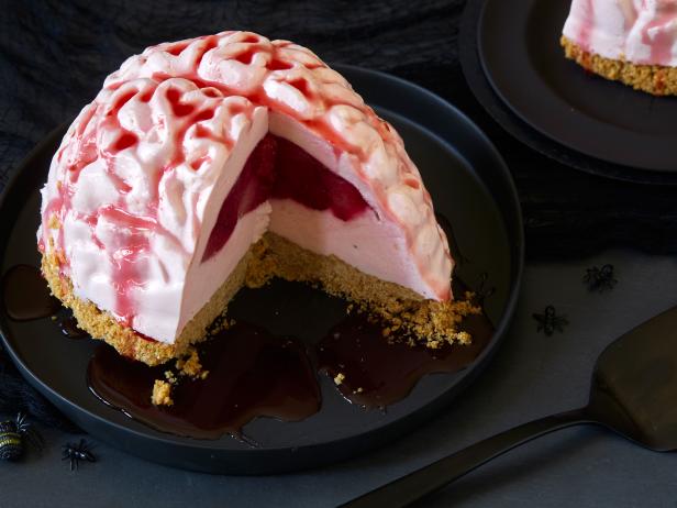 No-Bake Strawberry Cheesecake Brain
