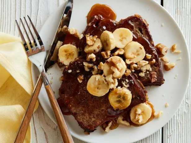 Banana Bread French Toast (Tostada Francesa de Pan de Plátano)
