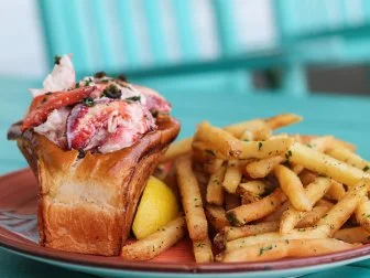 10 Top Places to Eat on Martha’s Vineyard