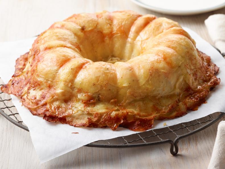 Food Network Kitchen’s Cheesy Scalloped Potato Bundt for NEW FNK, as seen on Food Network.