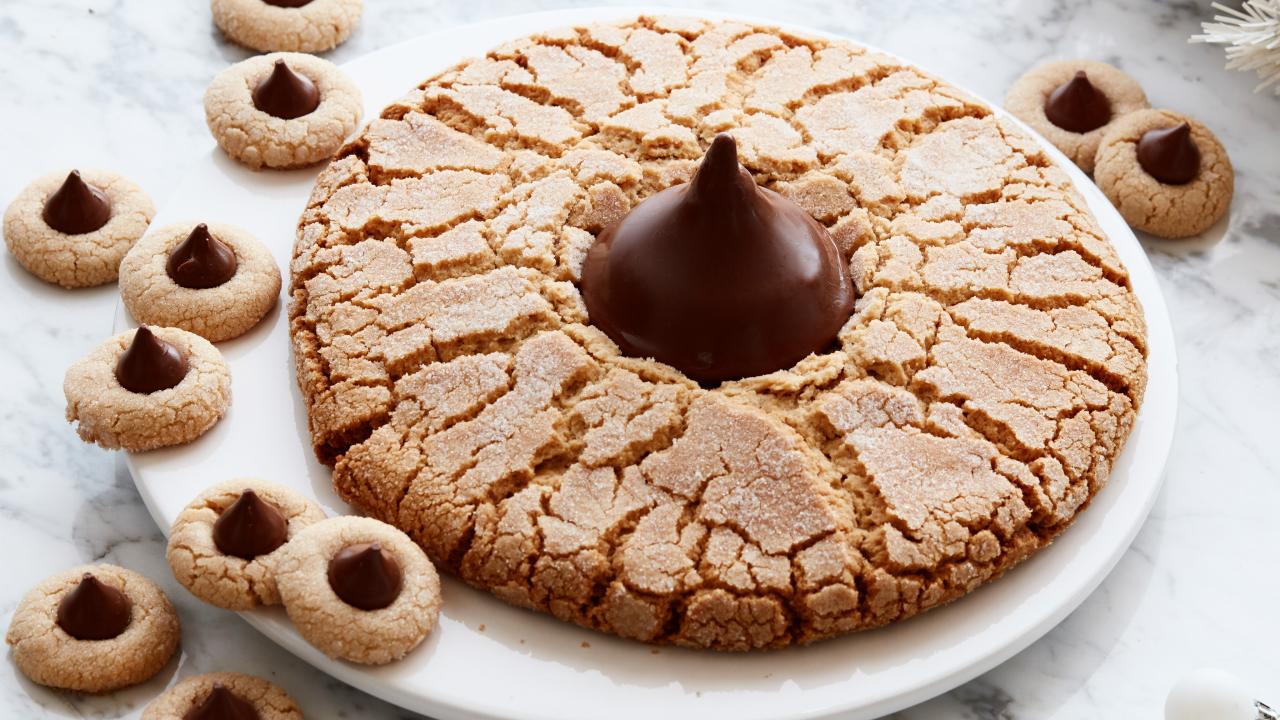 Giant Peanut Butter Cookie