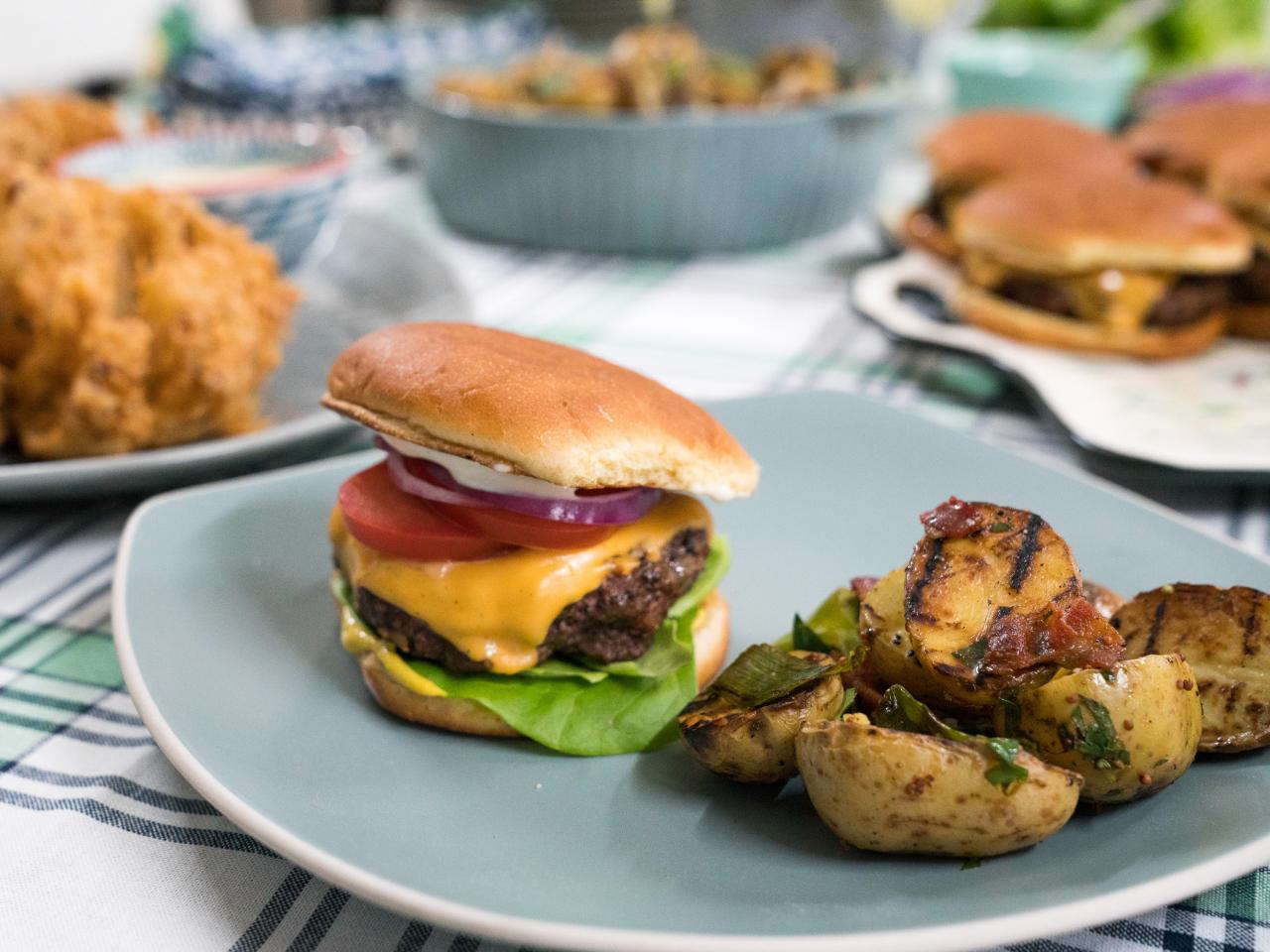 The Ultimate Bacon and Cheddar Cheeseburgers Recipe