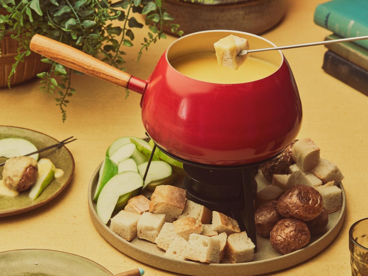 A Festive New Year's Eve Fondue Party | Heinen's Grocery Store