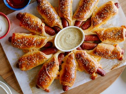 Food Network S Top 50 Tailgating Recipes Tailgating Recipes Drinks Snacks Food Network Food Network