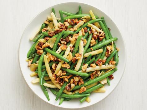 String Beans with Walnuts