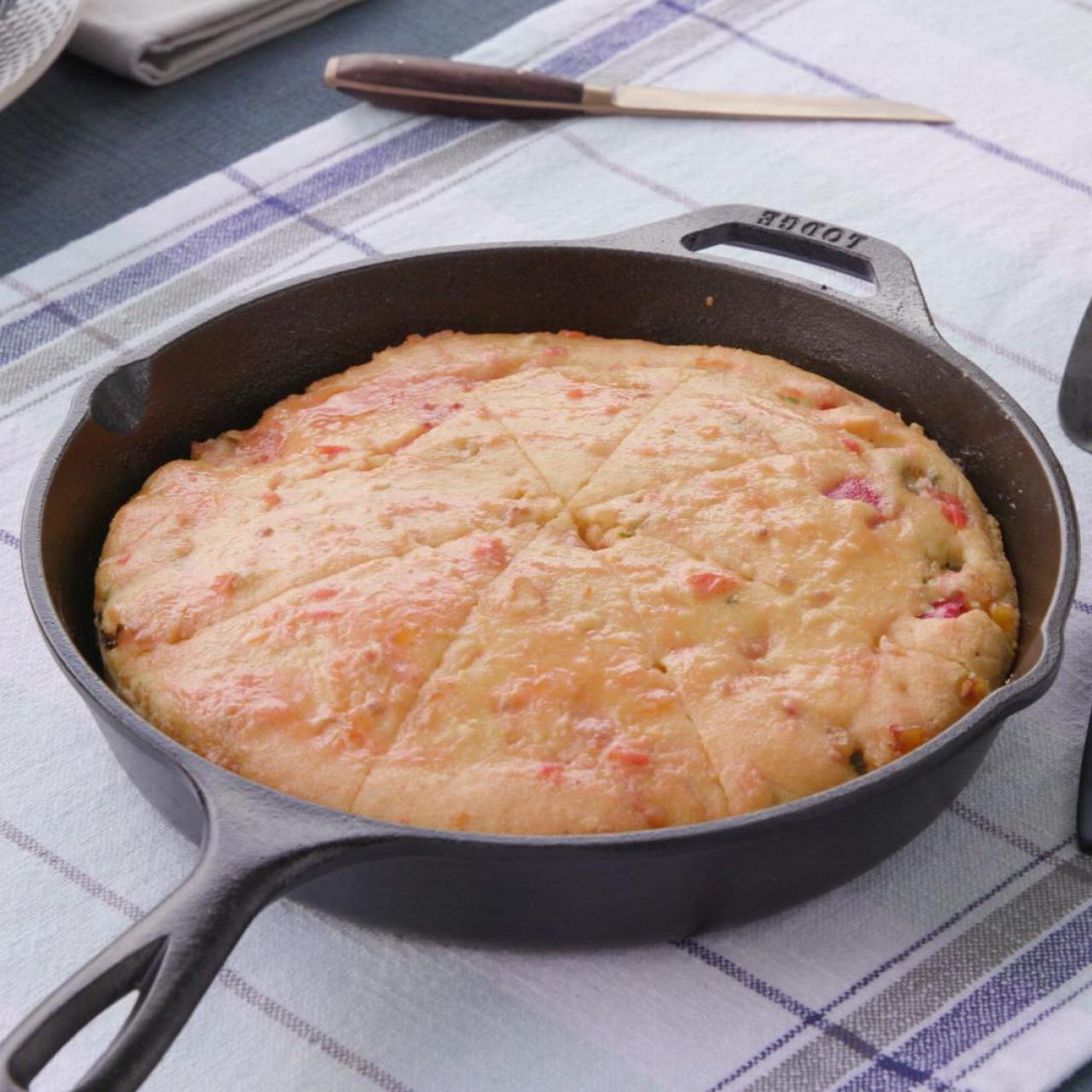 Bobby Flay's Cast Iron Skillet Cornbread recipe