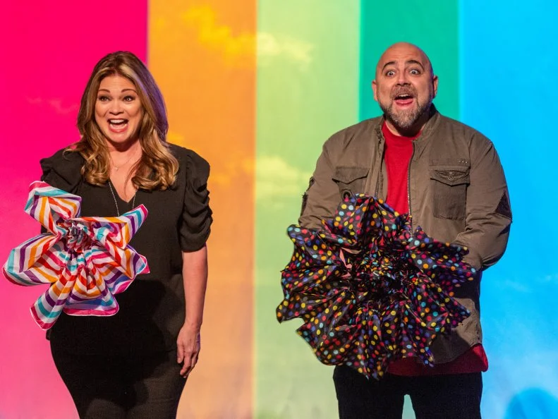 Hosts Valerie Bertinelli and Duff Goldman announce the main bake's challenge, as seen on Kids Baking Championship, Season 5.