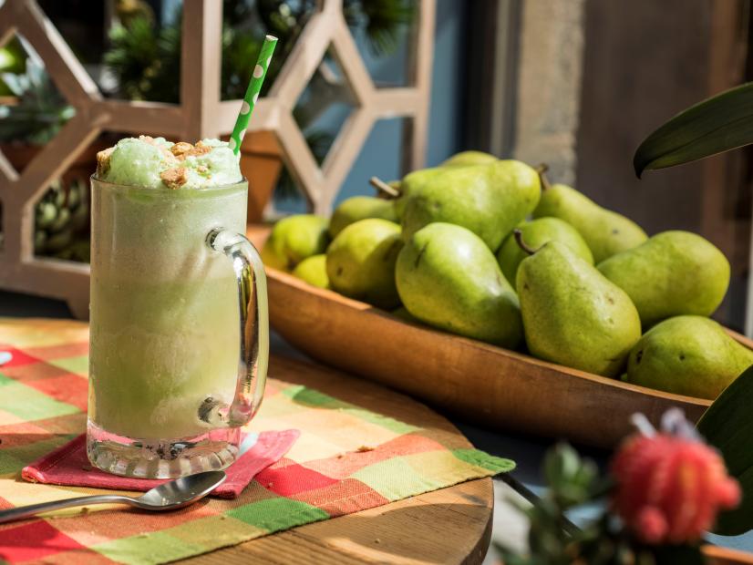 Jeff Mauro makes a Green Apple Soda and Cinnamon Ice Cream Float, as seen on Food Network's The Kitchen