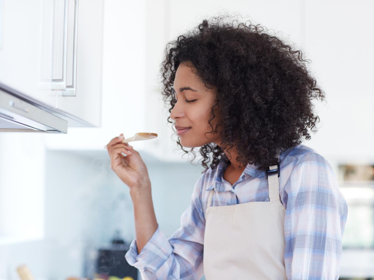 25 Habits of People With Really Clean Kitchens