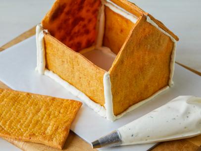 Pass the Cheese and Cracker House, The Kitchen: Food Network