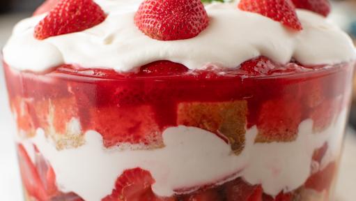 Strawberry Shortcake Trifle Recipe, Ree Drummond