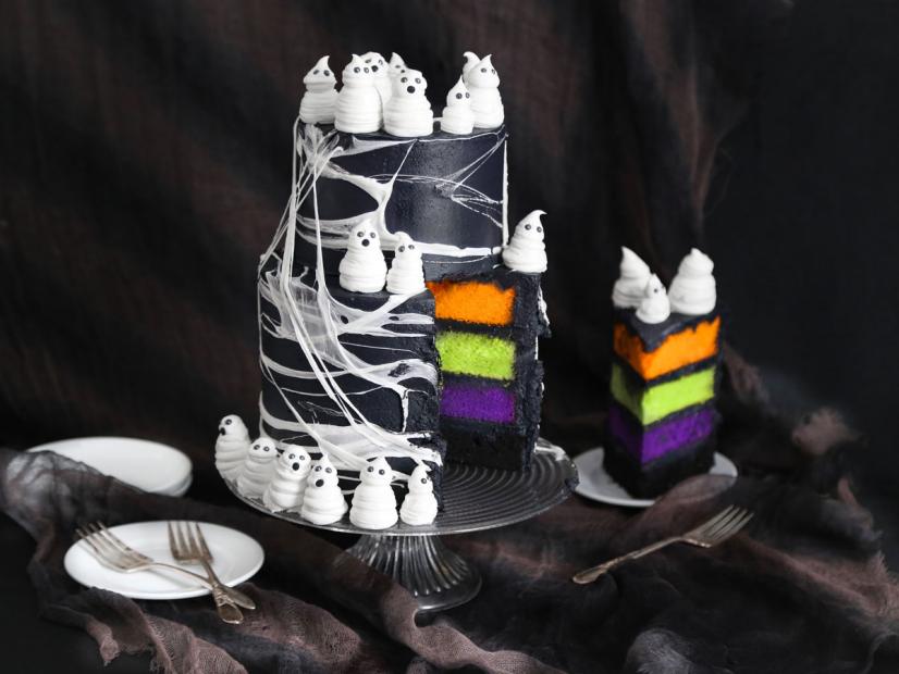 halloween spider web cake food network 2020 Marshmallow Web Ghost Cake Recipe Heather Baird Food Network halloween spider web cake food network 2020