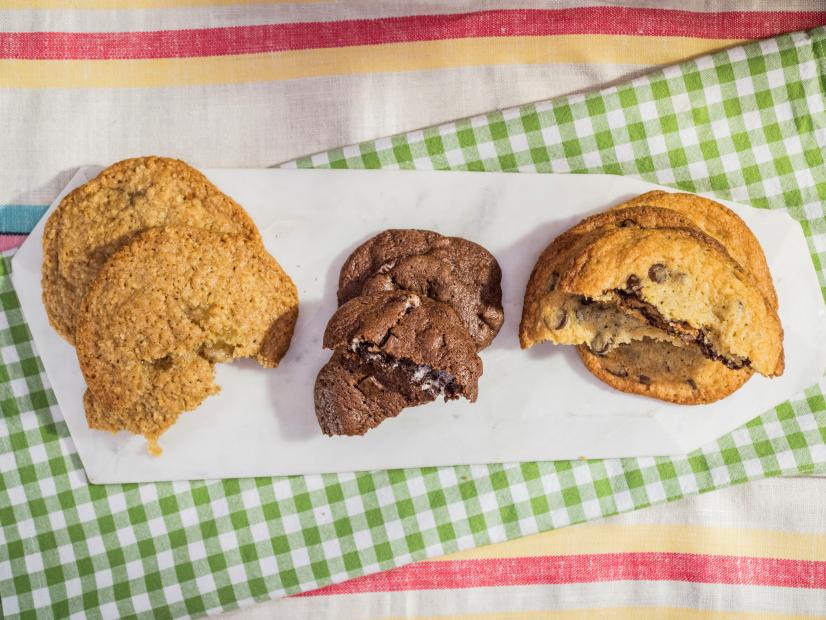 Katie Lee makes Peanut Butter Cup Stuffed Chocolate Chip Cookies and shares Oatmeal Cookies Stuffed with Apple Pie Filling and Double Chocolate Chip Cookies Stuffed with Chocolate Peppermint Candies , as seen on Food Network's The Kitchen 