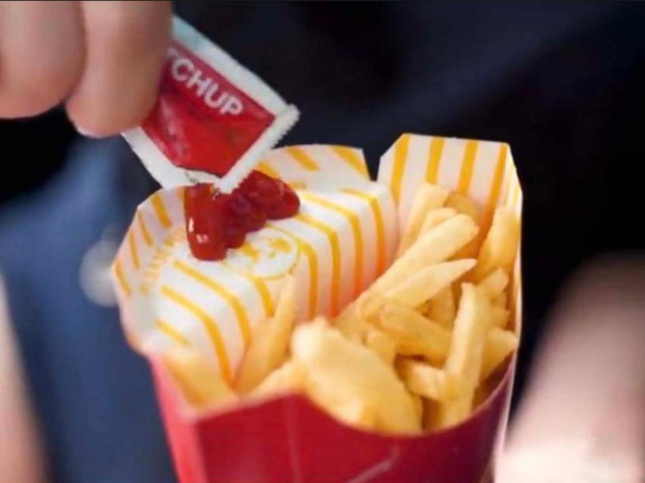 Is There a Ketchup Holder Built Into Your Fry Box?