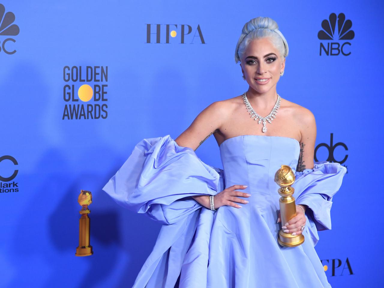 Lady Gaga's Iconic Blue Hair at the 2019 Golden Globes - wide 10