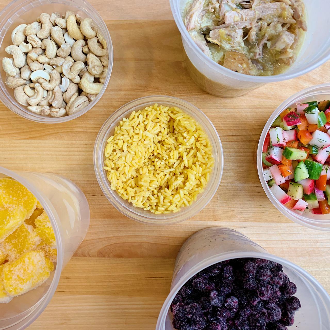 I'm obsessed with these deli food storage containers for meal prep