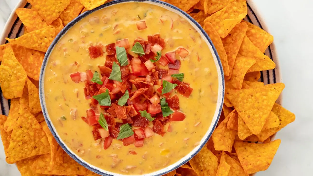 Pepperoni Pizza Queso