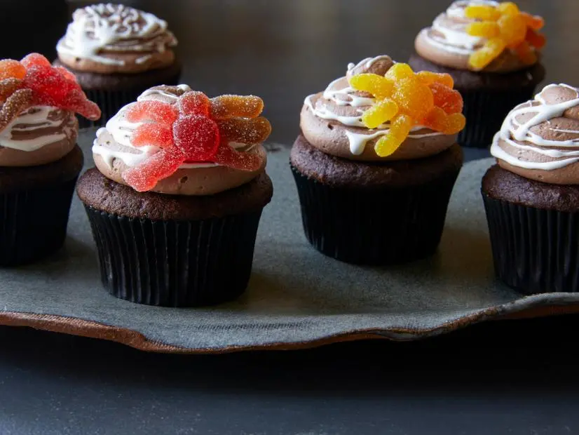 Chocolate Spiderweb Cupcakes