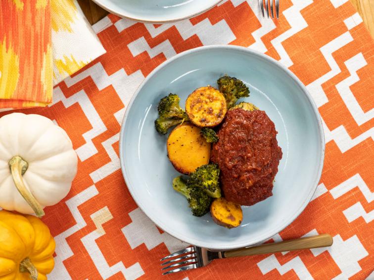 Sunny's Cheat Sheet Mini Meatloaves with Sweet Potatoes and Broccoli