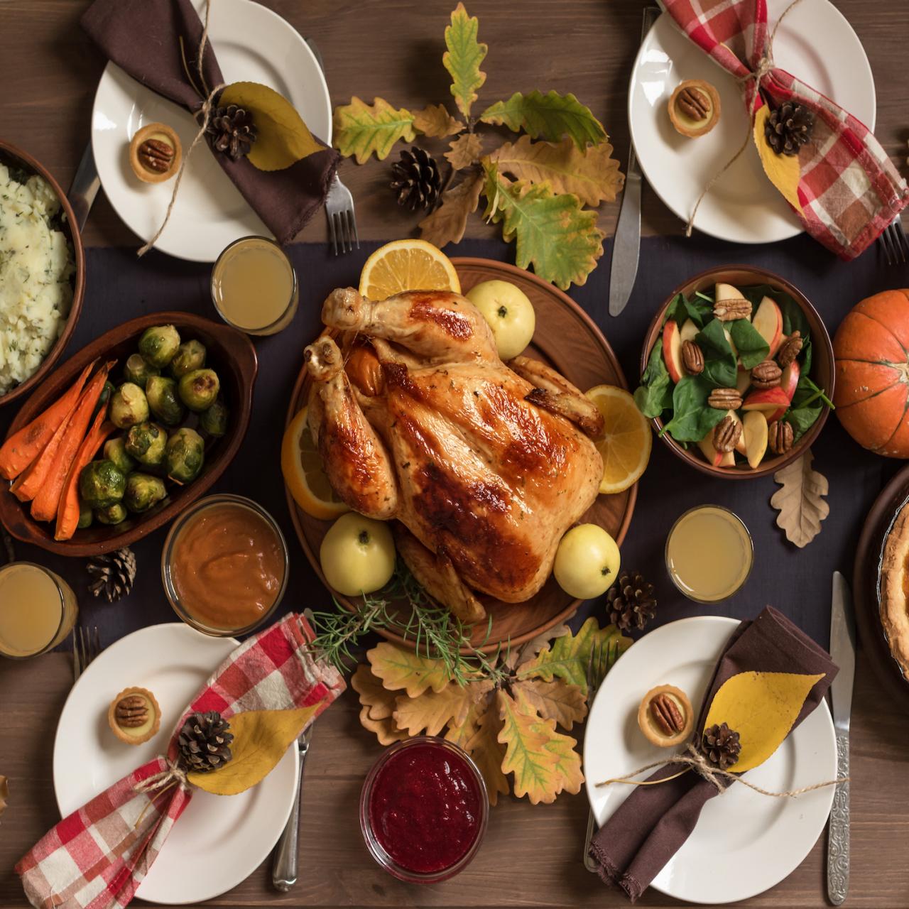 Want to Be the Best Guest at Thanksgiving Dinner? Bring These 3