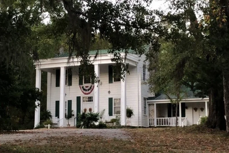When Camden native Zach Kennedy and his father took over Gaines Ridge Dinner Club from his grandmother, they knew what they were in for. The stately Southern mansion was built by a Methodist preacher in the 1830s, and local lore has it that he still resides in the house. Diners have even been known to smell the preacher’s cigar smoke (There’s firm no-smoking policy in place.). From time to time, diners also hear a baby crying; it’s said that one cold night back when the house was still a residence, a mother accidentally smothered her baby in the upstairs bedroom. Despite these eerie occurrences, the stately Gaines Ridge is a local favorite for weekend dinners, special-occasion lunches and large-format celebrations like weddings. It’s a beautiful setting, with delicious food. Anything with shrimp is a sure-bet — be it fried, grilled, boiled or as a bisque — but be sure to save room for the signature black bottom pie, with chocolate pudding in a gingersnap crust.