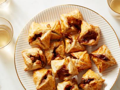 This is the receipe for Cranberry Brie Bites