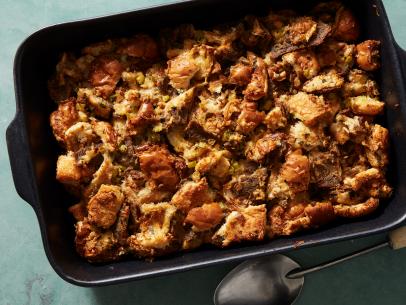This is the receipe for Hamburger Thanksgivng Stuffing Recipe