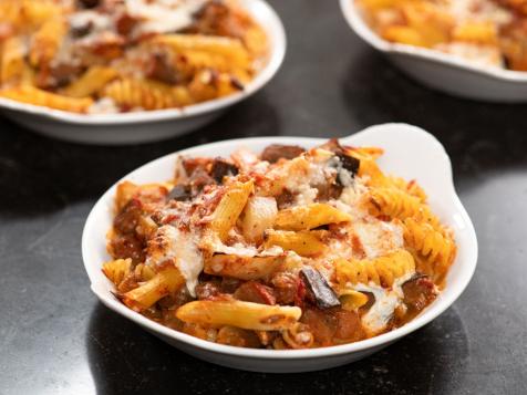 Baked Pasta with Tomatoes and Eggplant
