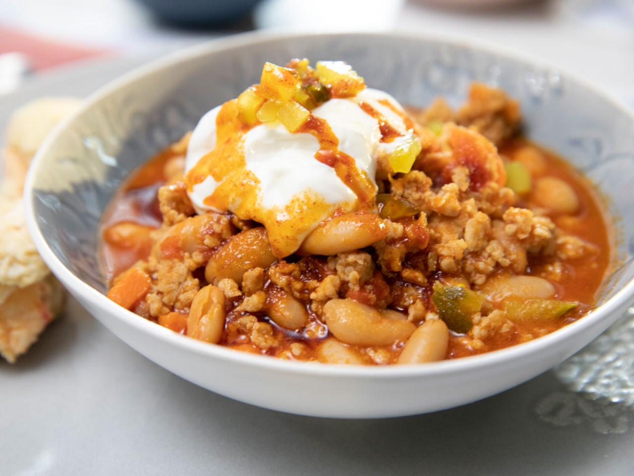 Trisha Yearwood's Black Bean Chili and Rice