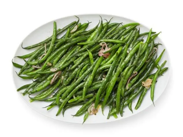 green beans with mustard dressing Green Beans with Mustard Vinaigrette