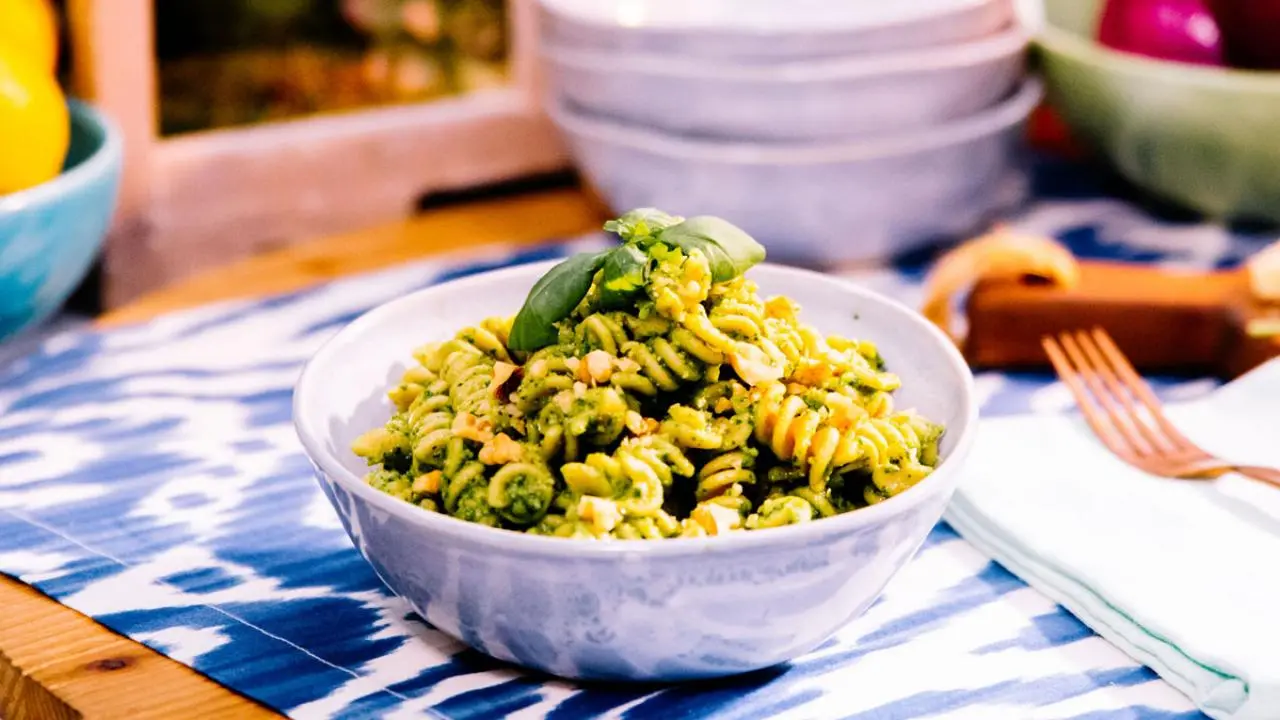 Whole Wheat Fusilli with Kale and Walnut Pesto