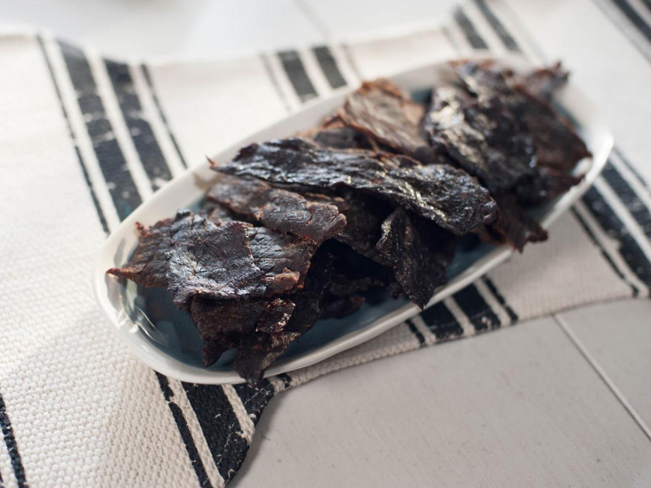 Homemade Beef Jerky Recipe (Dehydrator + Oven Instructions) - The House &  Homestead