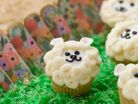 Llama Cupcakes