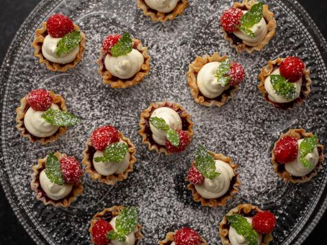 Christmas Cheesecake Cups
