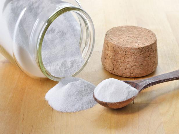 8 Baking Soda Uses for Cooking and Cleaning