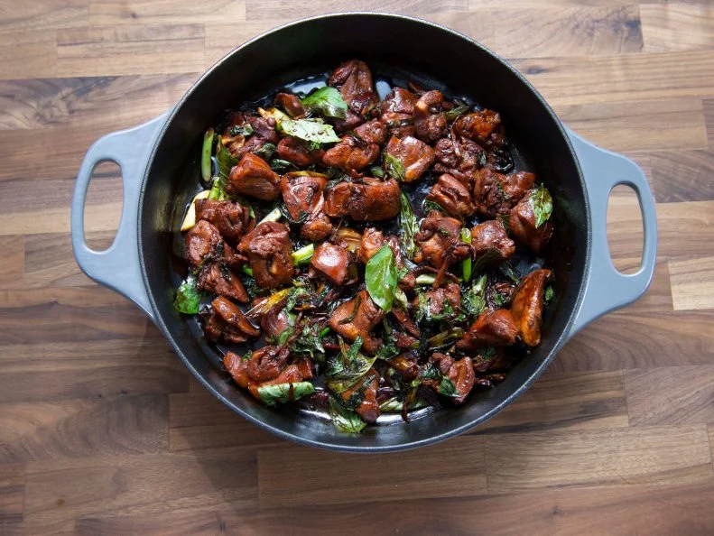 Host Rachael Ray 3-Cup Chicken with Rice for Make Your Own Takeout Double-Take, as seen on 30 Minute Meals, Season 28.