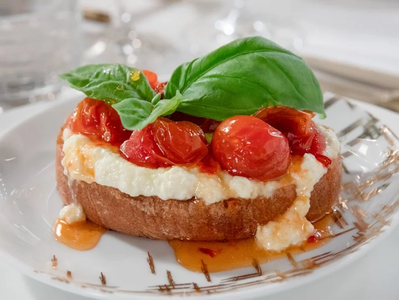 Giada's Riccota Bruschetta with Sweet and Spicy Tomatoes, as seen on Giada Entertains, Season 4.