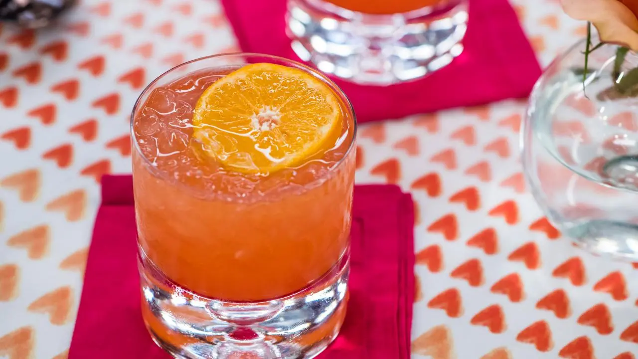 （新品）⭐︎MATE MINE（Citrus Beat）⭐︎ 150 MIT Strawberry Kiwi Kratom Seltzer - Club13 Herbals