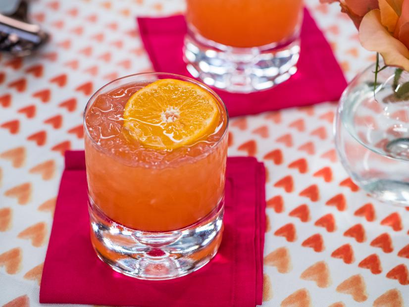 Jeff Mauro shares a Be Mine Clementine Spritzer, as seen on Food Network's The Kitchen