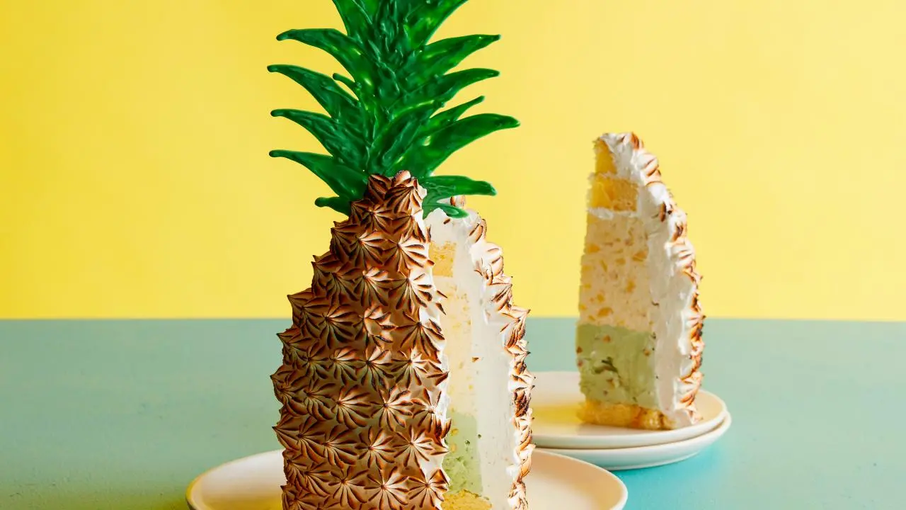 Tropical Baked Hawaii Toasted Meringue & Roasted Pineapple Delight